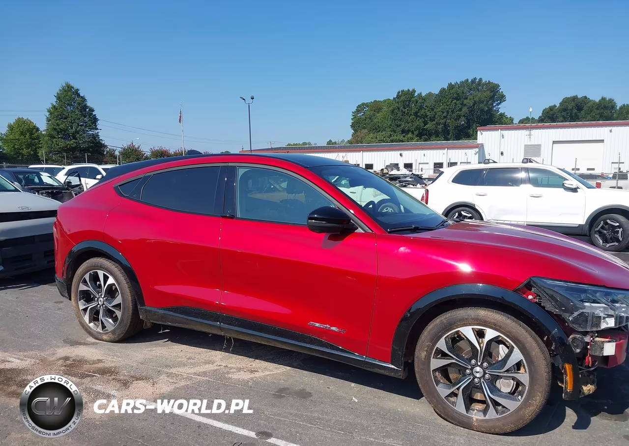 2021 Ford Mustang Mach-E Premium VIN:3FMTK3SU1MMA62644 - 14