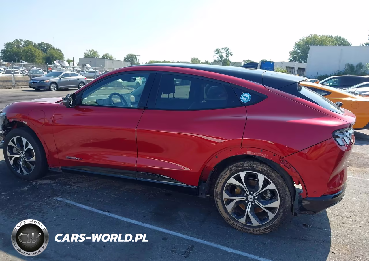 2021 Ford Mustang Mach-E Premium VIN:3FMTK3SU1MMA62644 - 15