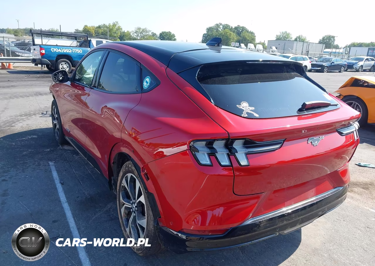 2021 Ford Mustang Mach-E Premium VIN:3FMTK3SU1MMA62644 - 3