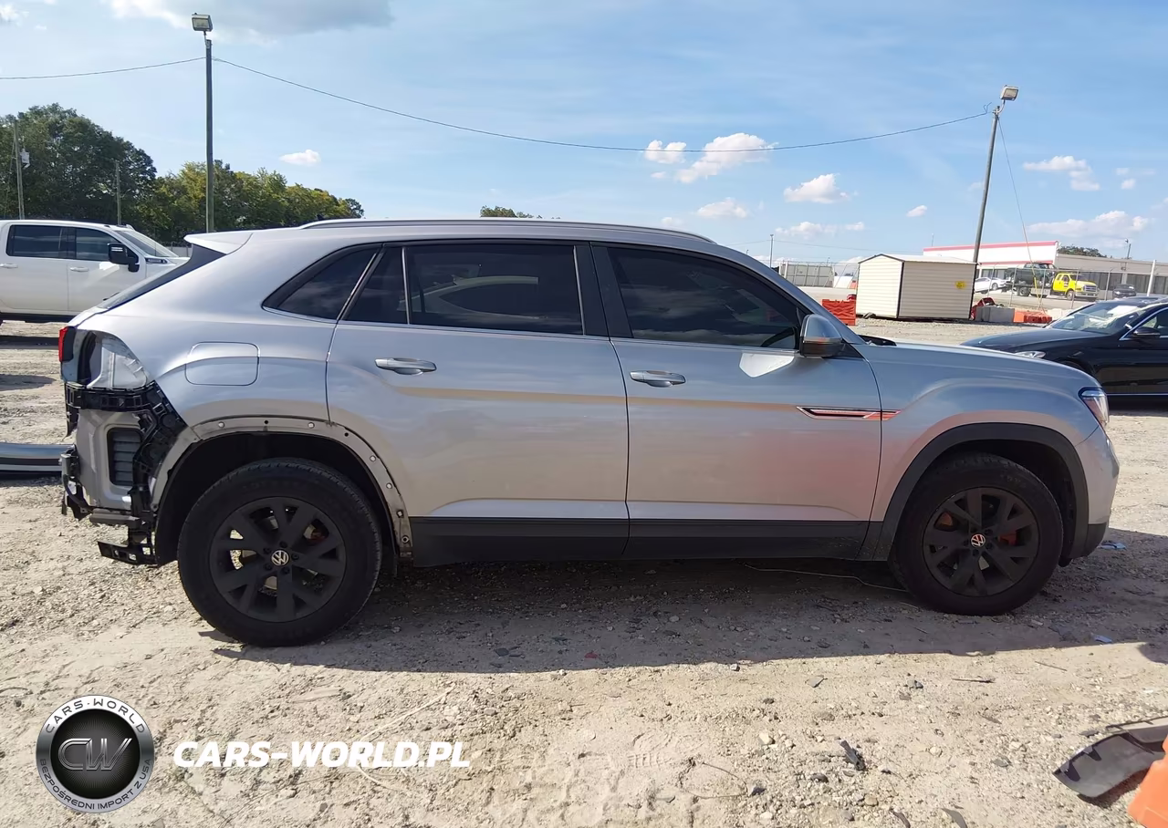 2021 Volkswagen Atlas Cross Sport 2.0T S VIN:1V2AC2CA7MC217768 - 14