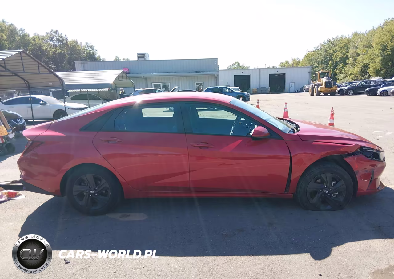 2022 Hyundai Elantra Sel VIN:5NPLM4AG8NH079755 - 13