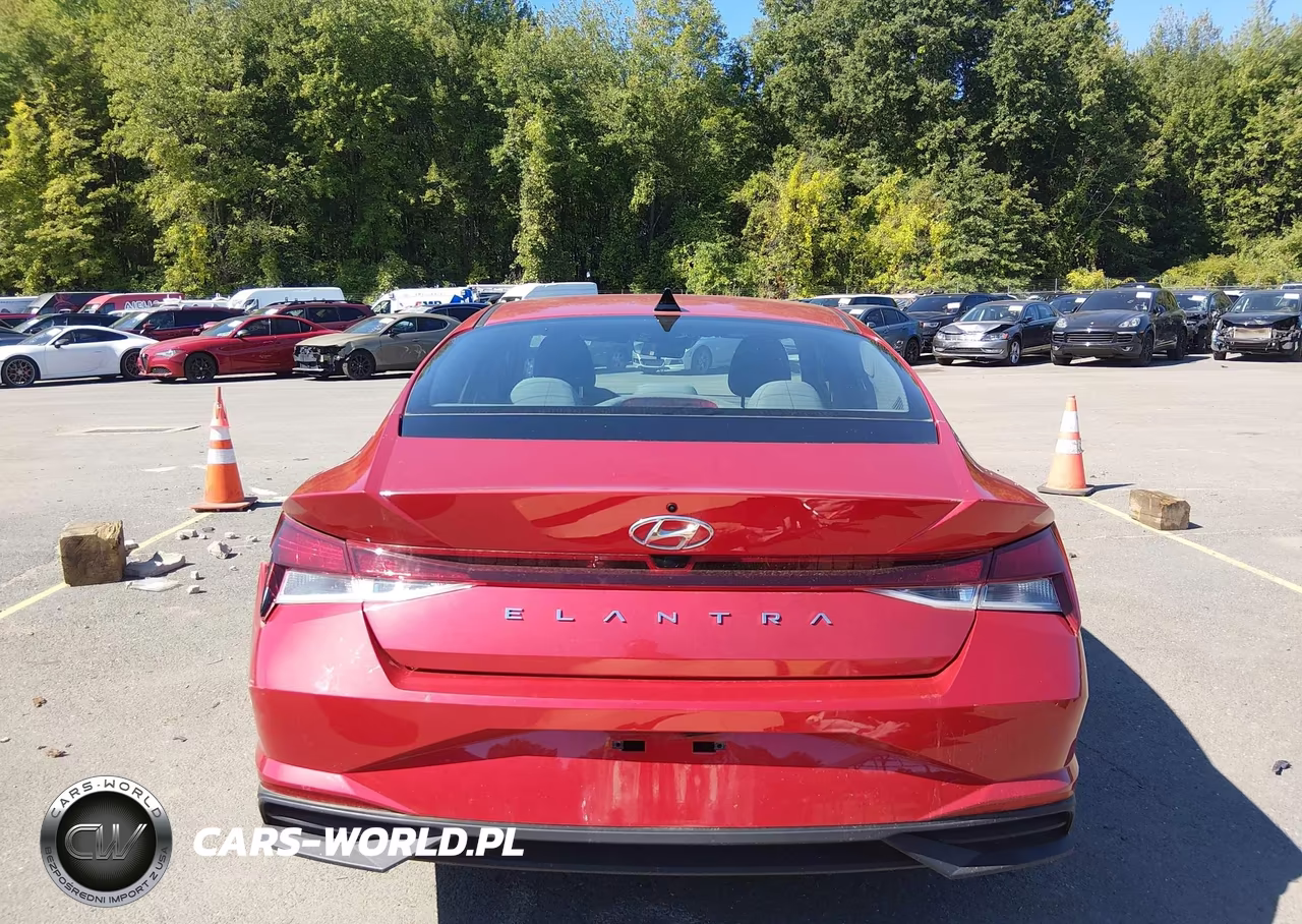 2022 Hyundai Elantra Sel VIN:5NPLM4AG8NH079755 - 16