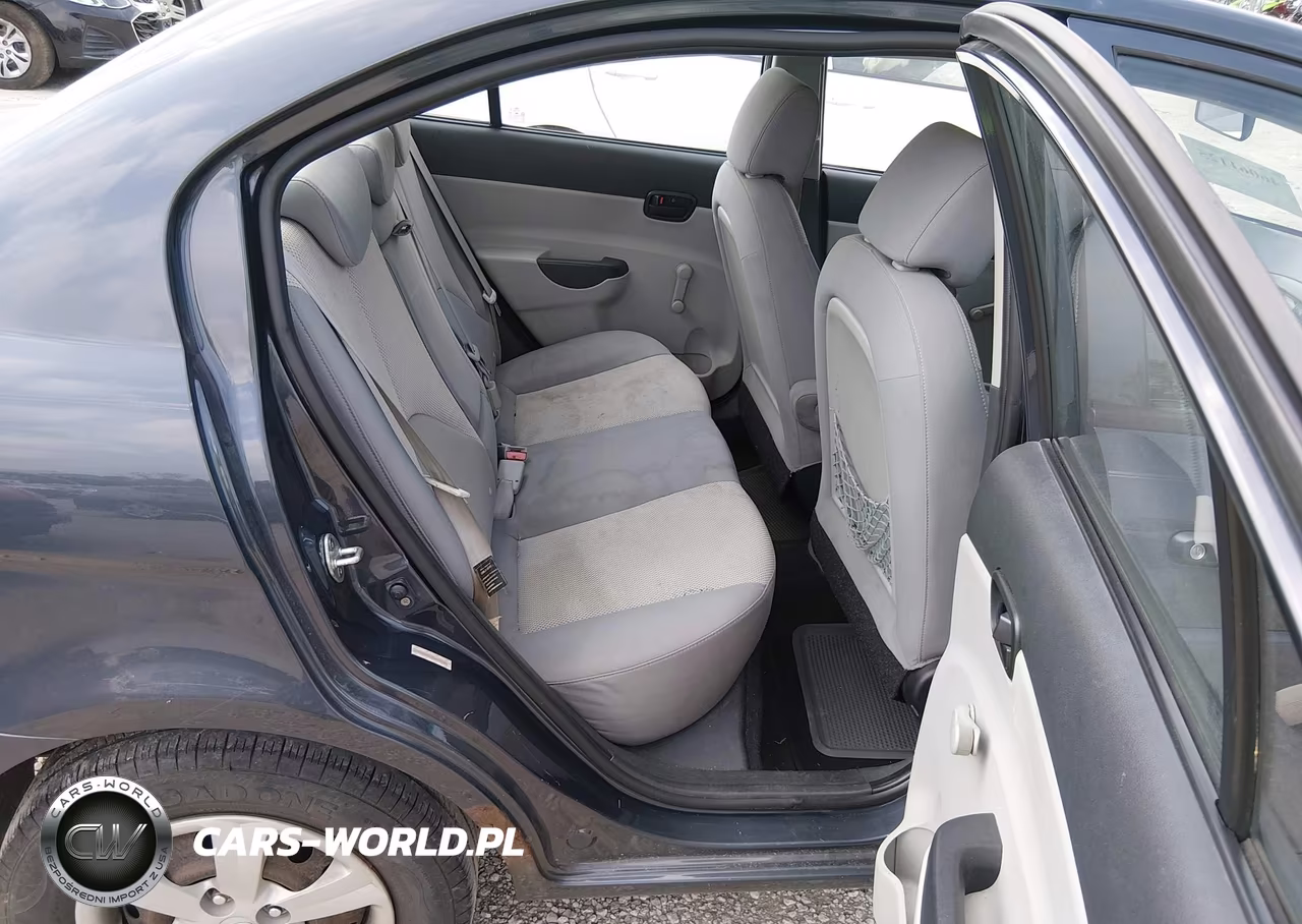 2010 Hyundai Accent Gls VIN:KMHCN4AC1AU423416 - 8