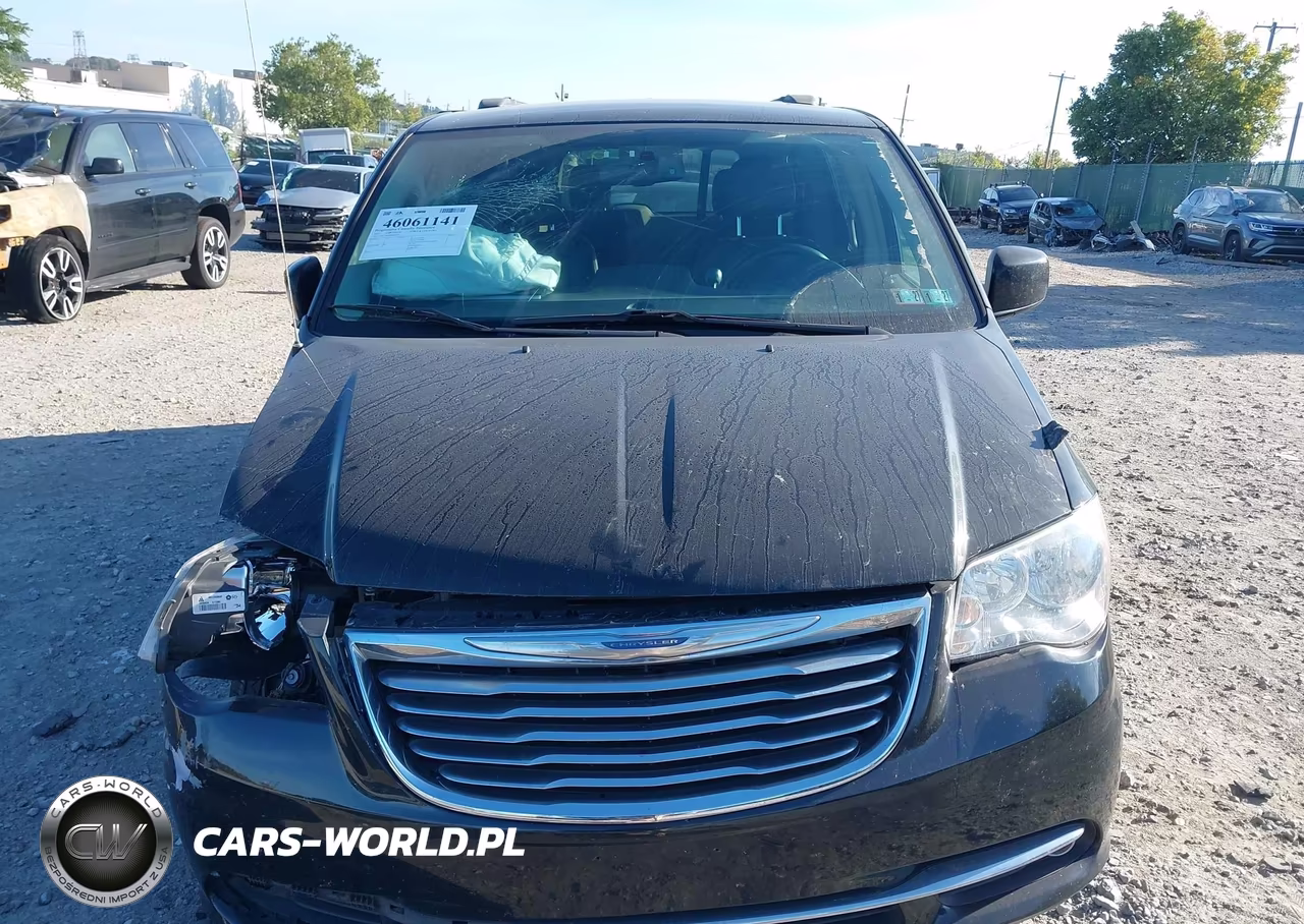 2015 Chrysler Town & Country Touring VIN:2C4RC1BG6FR619439 - 12