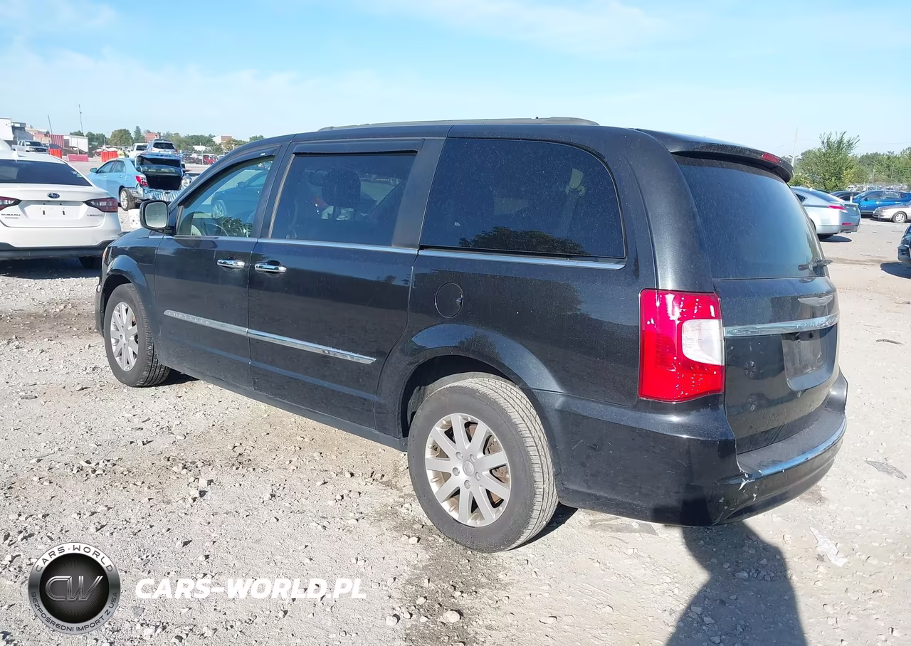 2015 Chrysler Town & Country Touring VIN:2C4RC1BG6FR619439 - 3
