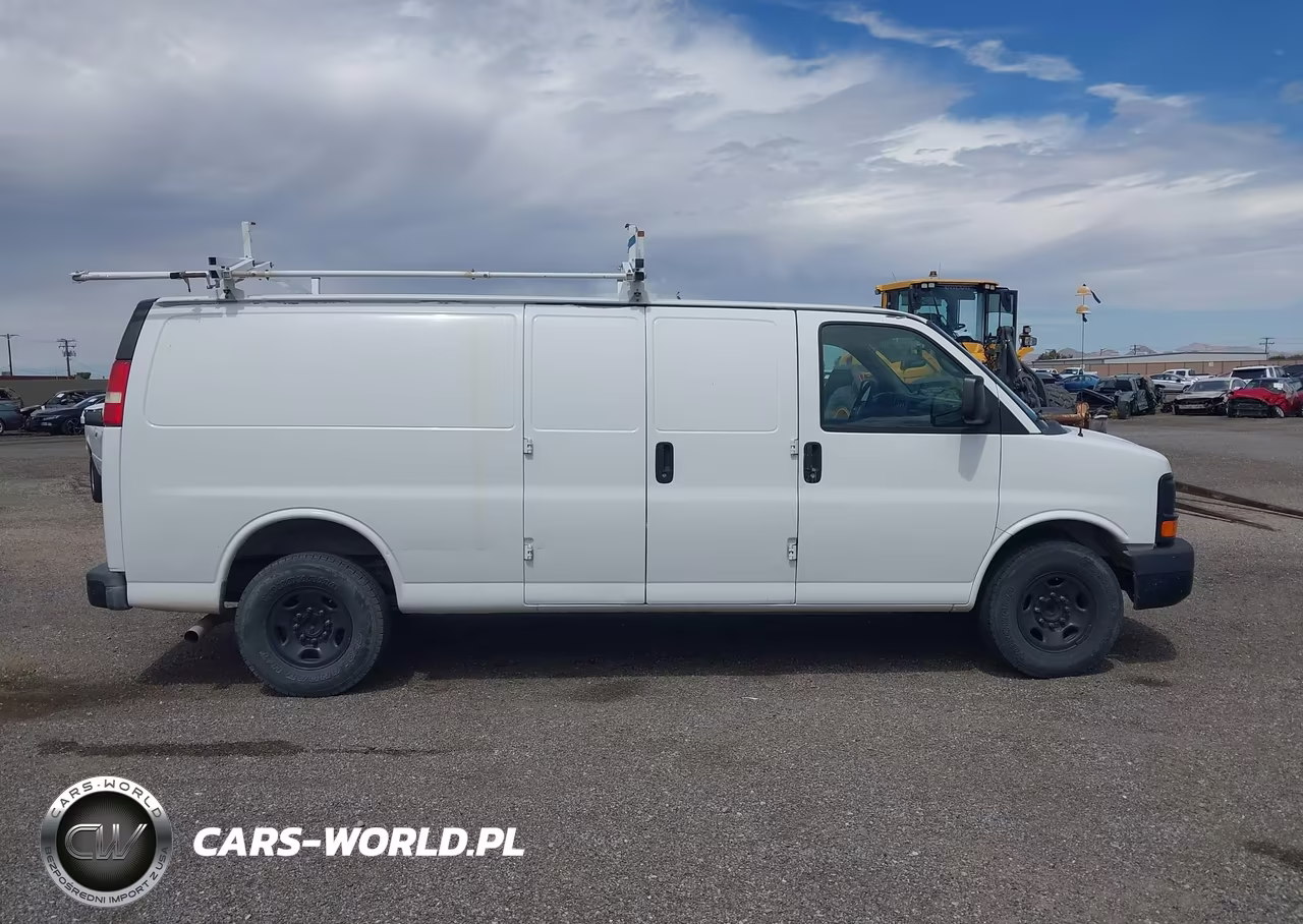 2010 Chevrolet Express 3500 Work Van VIN:1GC2GUBA6A1147307 - 19