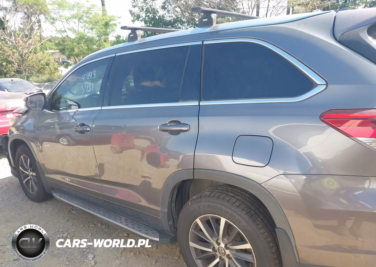 2017 Toyota Highlander Xle VIN:5TDKZRFH8HS518981 - 14