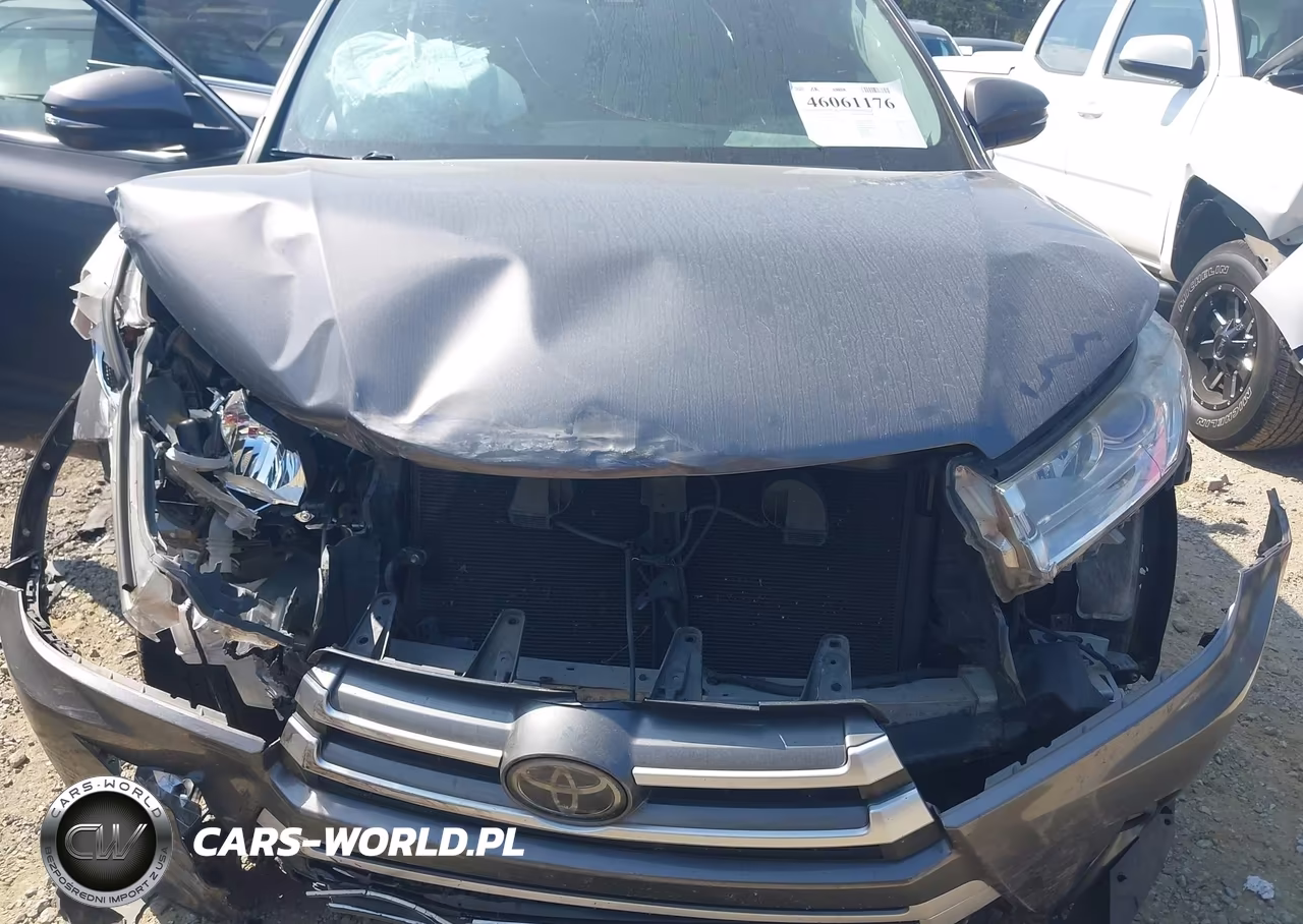 2017 Toyota Highlander Xle VIN:5TDKZRFH8HS518981 - 6