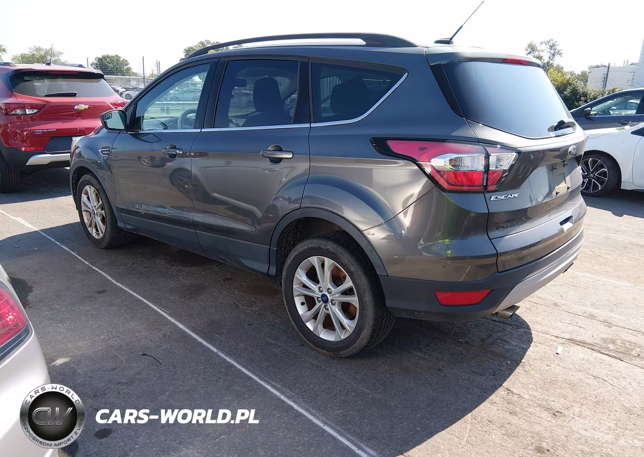 2018 Ford Escape Se VIN:1FMCU0GD5JUA06697 - 3