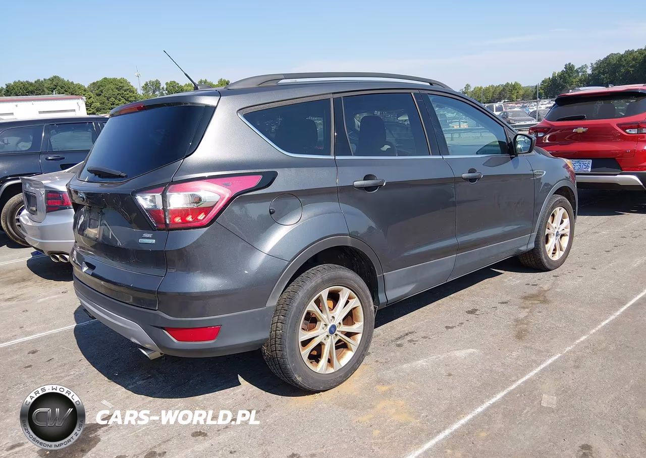 2018 Ford Escape Se VIN:1FMCU0GD5JUA06697 - 4