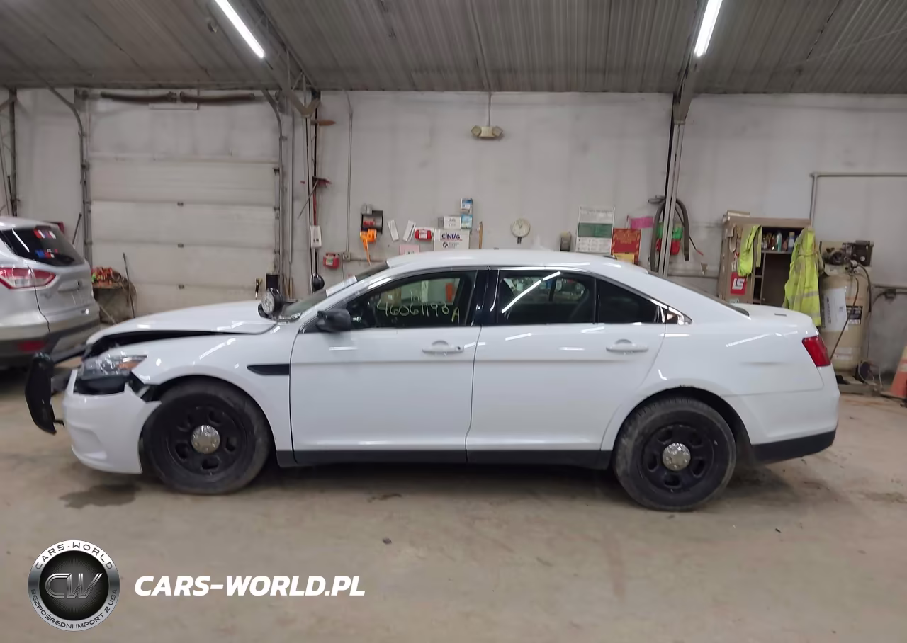 2015 Ford Police Interceptor VIN:1FAHP2MK7FG180704 - 14