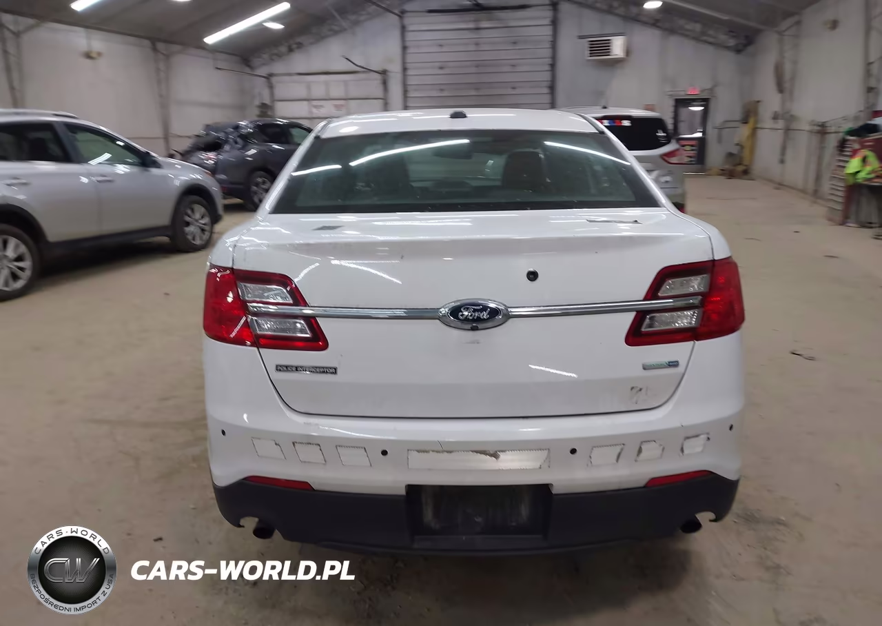 2015 Ford Police Interceptor VIN:1FAHP2MK7FG180704 - 16