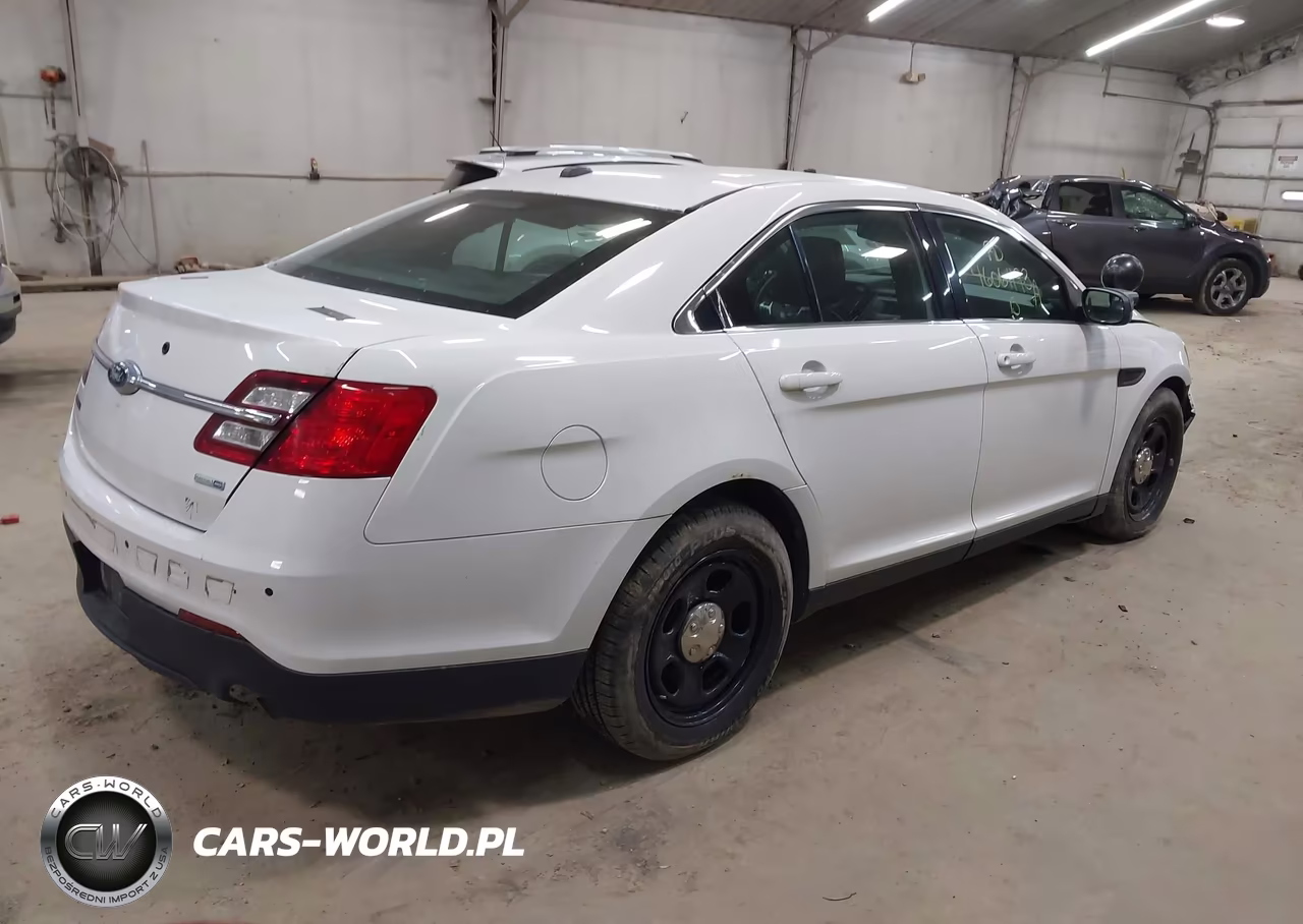 2015 Ford Police Interceptor VIN:1FAHP2MK7FG180704 - 4