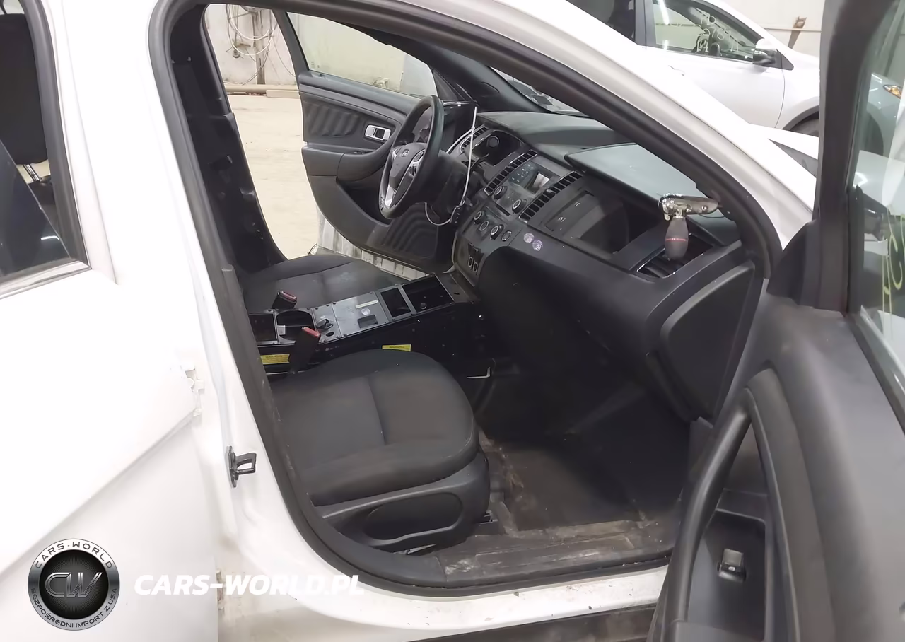 2015 Ford Police Interceptor VIN:1FAHP2MK7FG180704 - 5