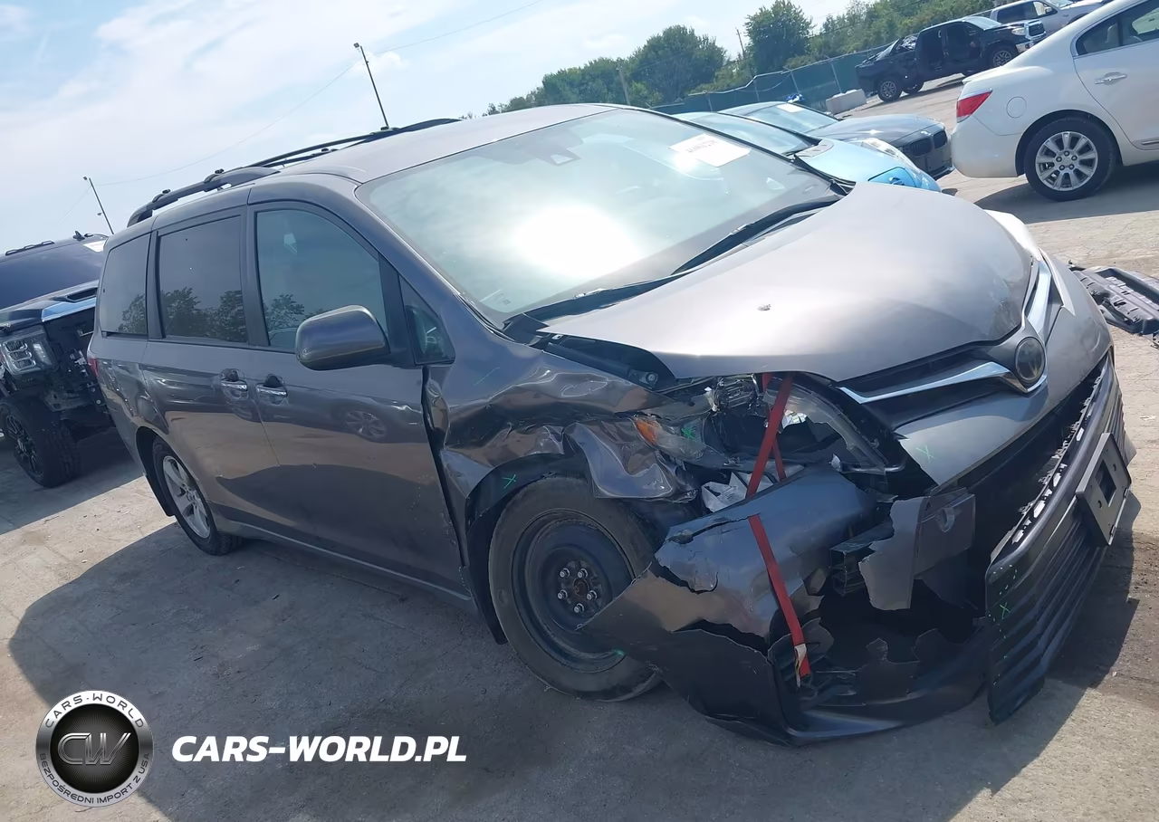 2019 Toyota Sienna Le 8 Passenger