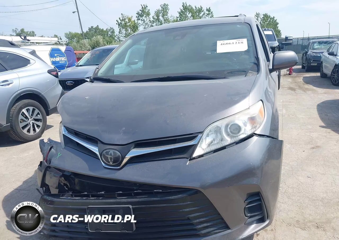 2019 Toyota Sienna Le 8 Passenger VIN:5TDKZ3DC1KS016809 - 13