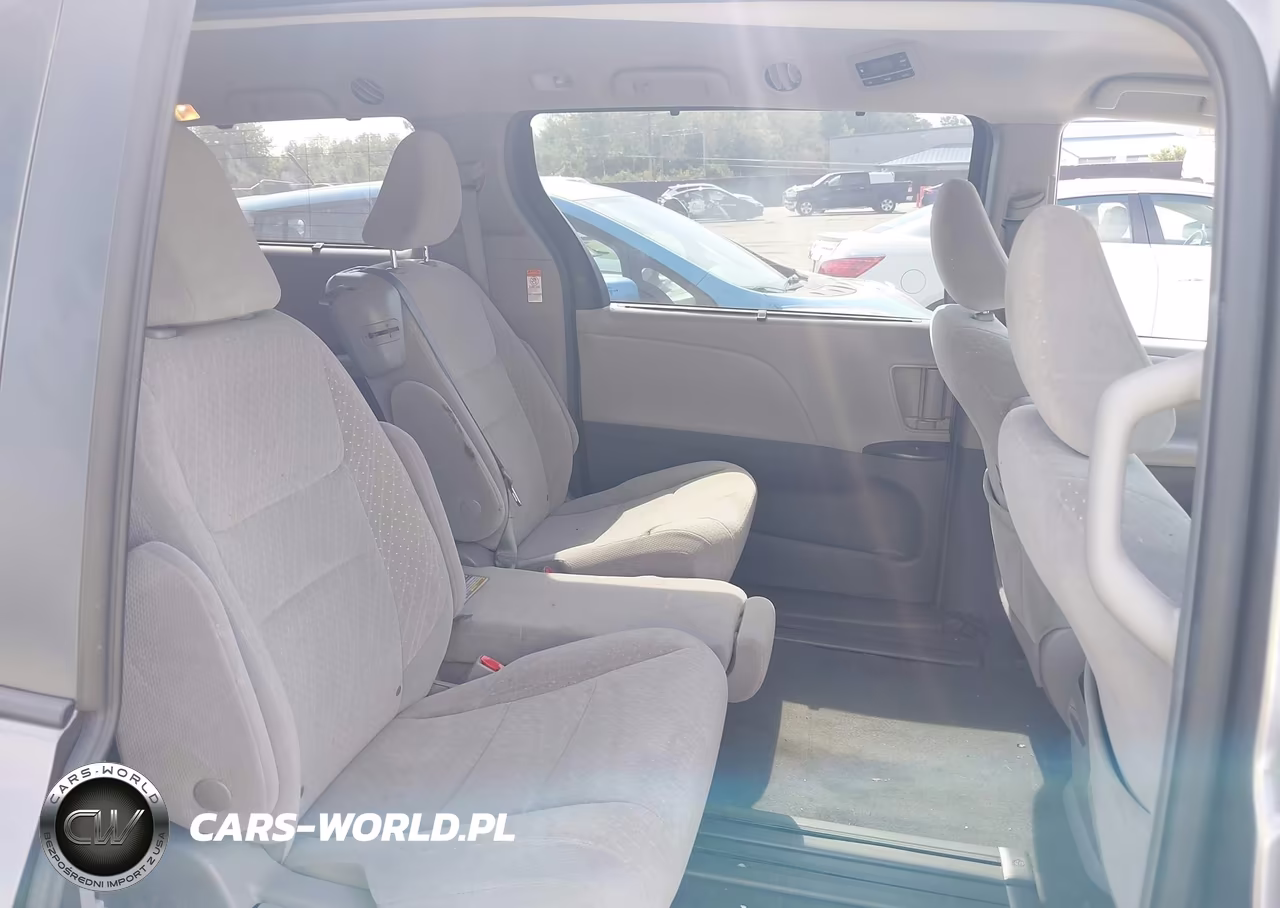 2019 Toyota Sienna Le 8 Passenger VIN:5TDKZ3DC1KS016809 - 8