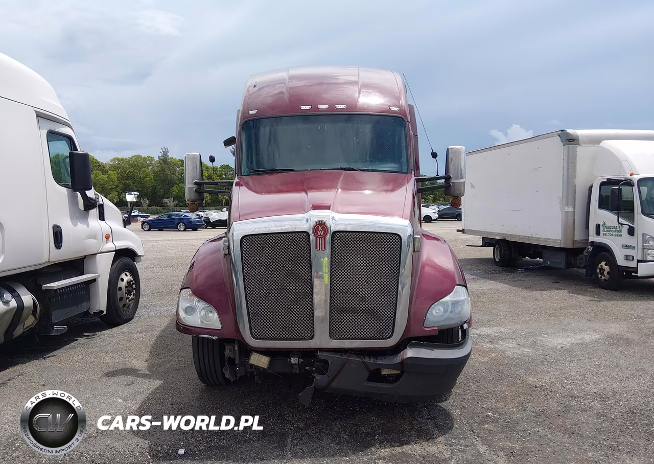 2017 Kenworth T680 VIN:1XKYDP9X3HJ146631 - 13