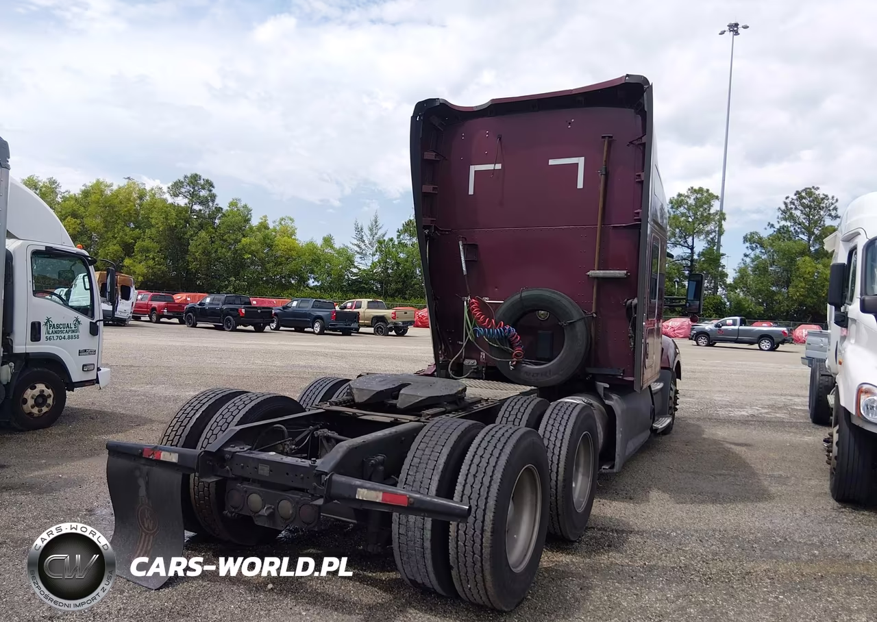 2017 Kenworth T680 VIN:1XKYDP9X3HJ146631 - 4
