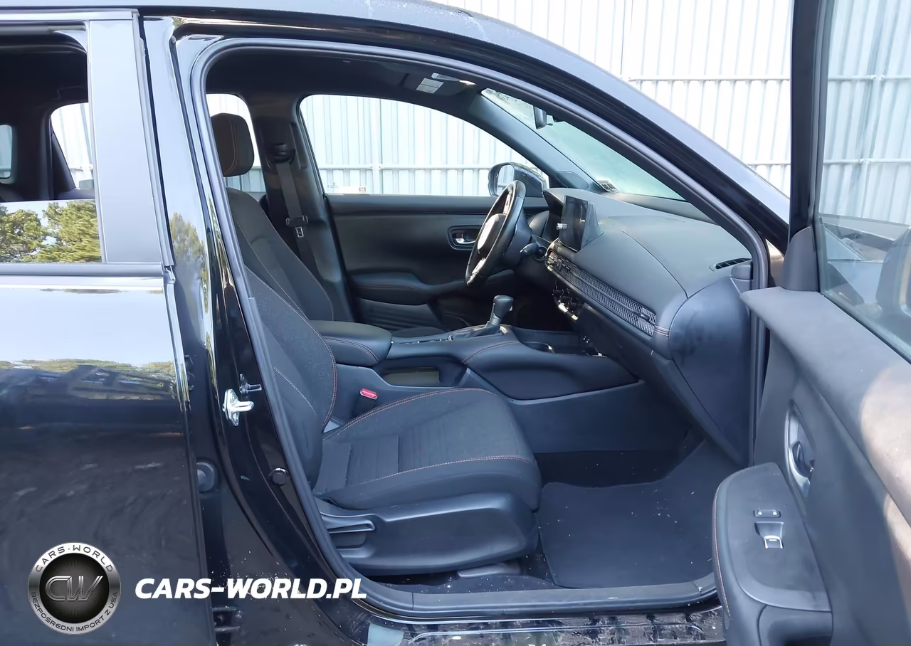 2026 Honda Hr-V Awd Sport VIN:3CZRZ2H56TM720147 - 5
