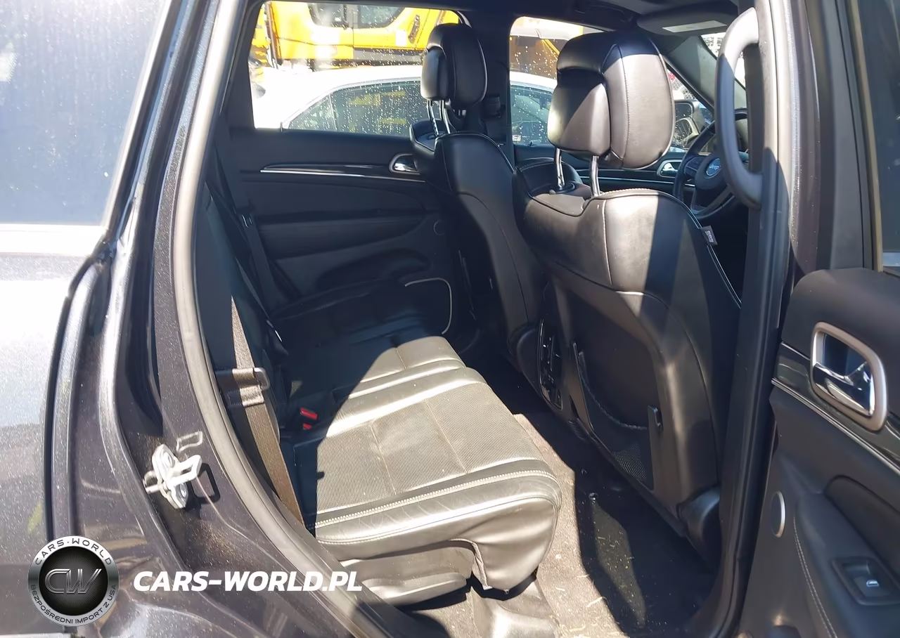 2016 Jeep Grand Cherokee Overland VIN:1C4RJFCTXGC345672 - 8