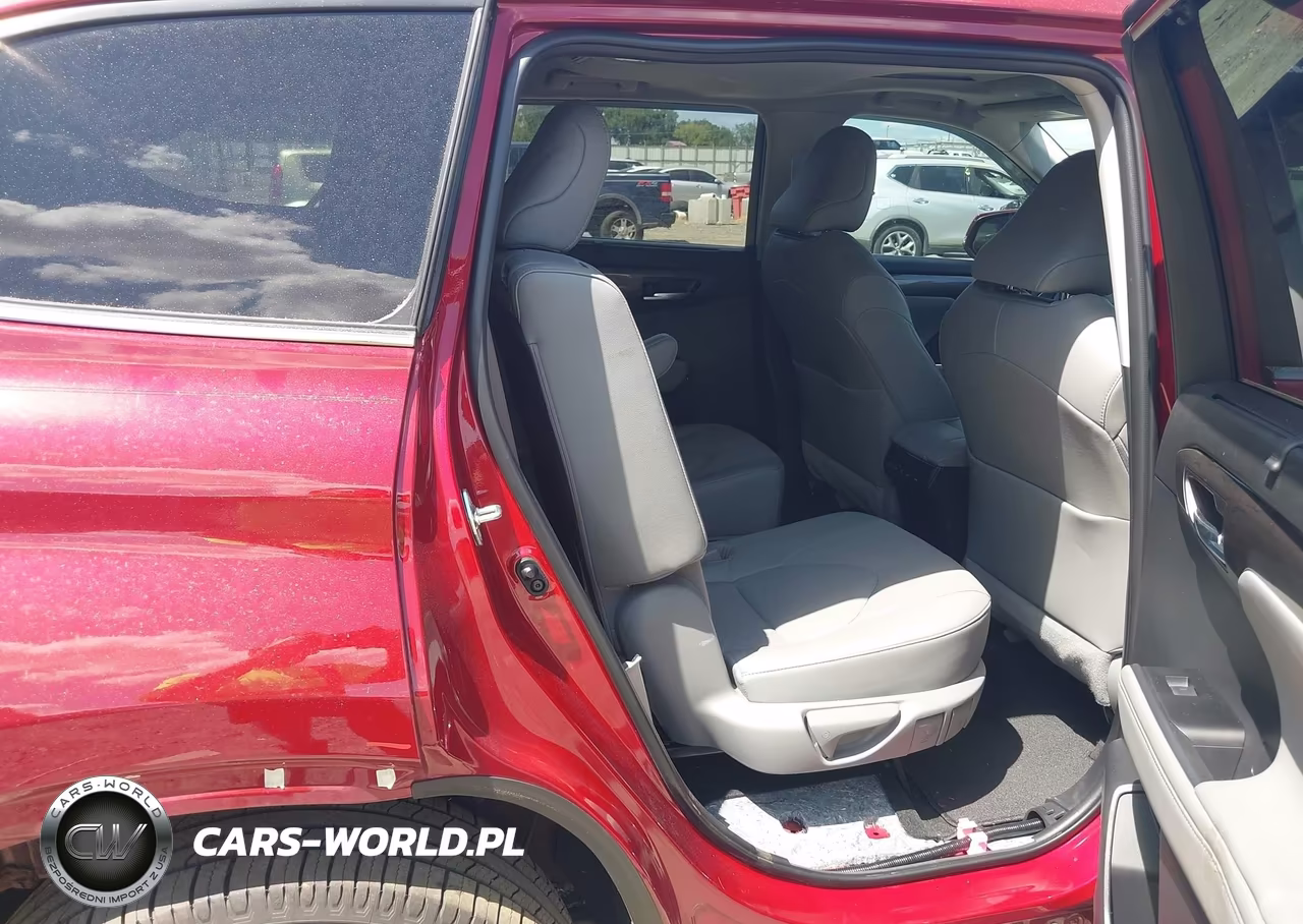 2023 Toyota Highlander Limited VIN:5TDKDRAH0PS016907 - 8