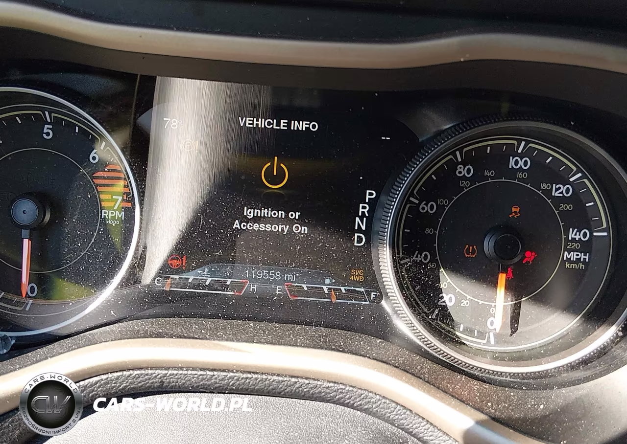 2017 Jeep Cherokee Limited 4X4 VIN:1C4PJMDB0HW614800 - 15