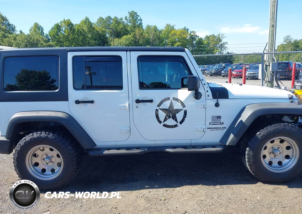 2017 Jeep Wrangler Unlimited Sport 4X4 VIN:1C4BJWDG7HL741952 - 13