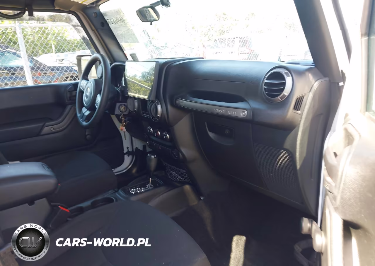 2017 Jeep Wrangler Unlimited Sport 4X4 VIN:1C4BJWDG7HL741952 - 5