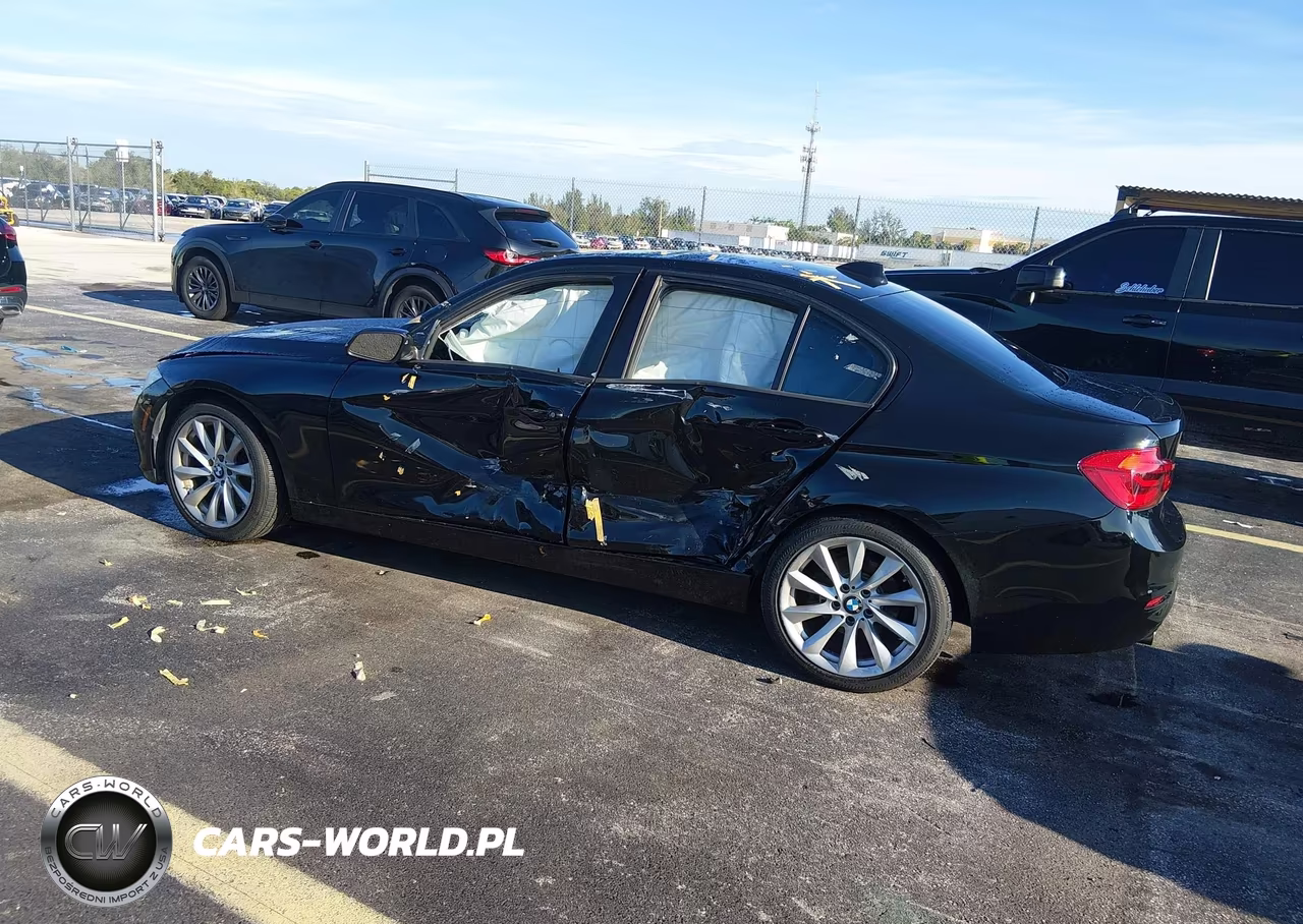 2018 BMW 320I VIN:WBA8A9C50JAD27795 - 3