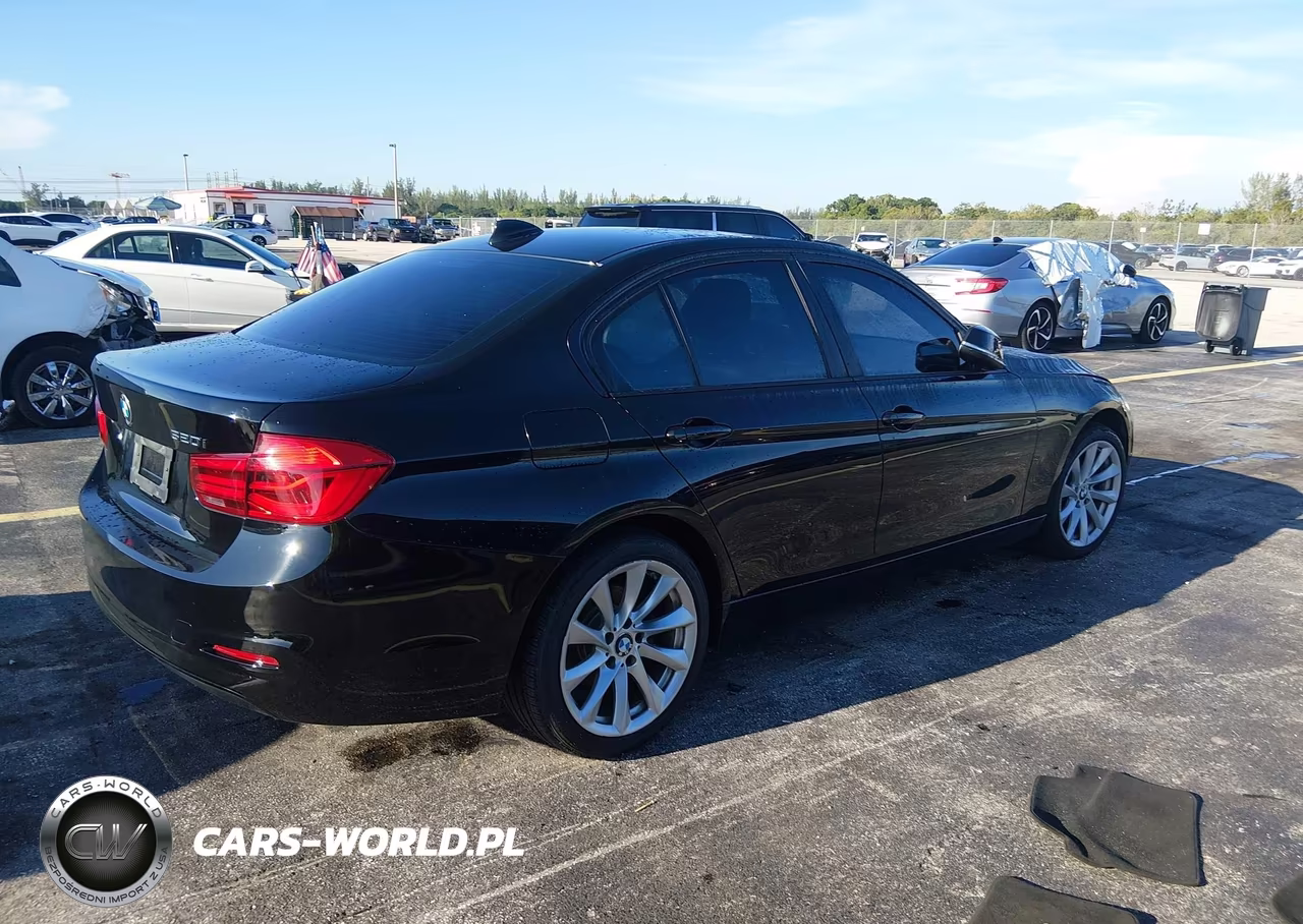 2018 BMW 320I VIN:WBA8A9C50JAD27795 - 4