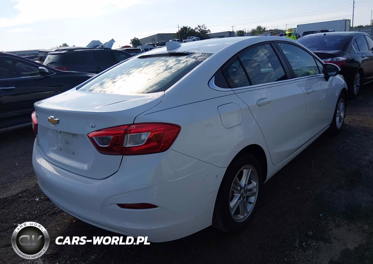 2017 Chevrolet Cruze Lt Auto VIN:1G1BE5SM1H7119453 - 4