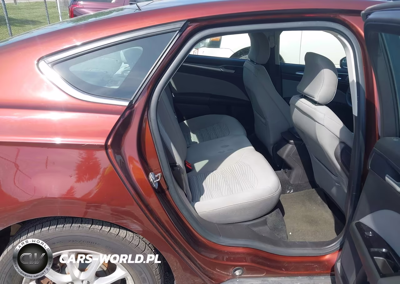 2016 Ford Fusion S VIN:3FA6P0G79GR164579 - 8