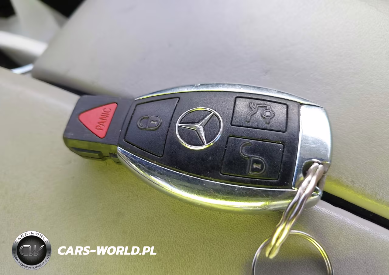 2011 Mercedes-Benz E 350 VIN:WDDKJ5GB7BF076900 - 11