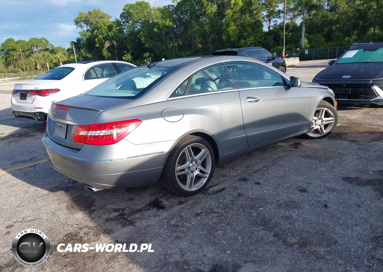 2011 Mercedes-Benz E 350 VIN:WDDKJ5GB7BF076900 - 4