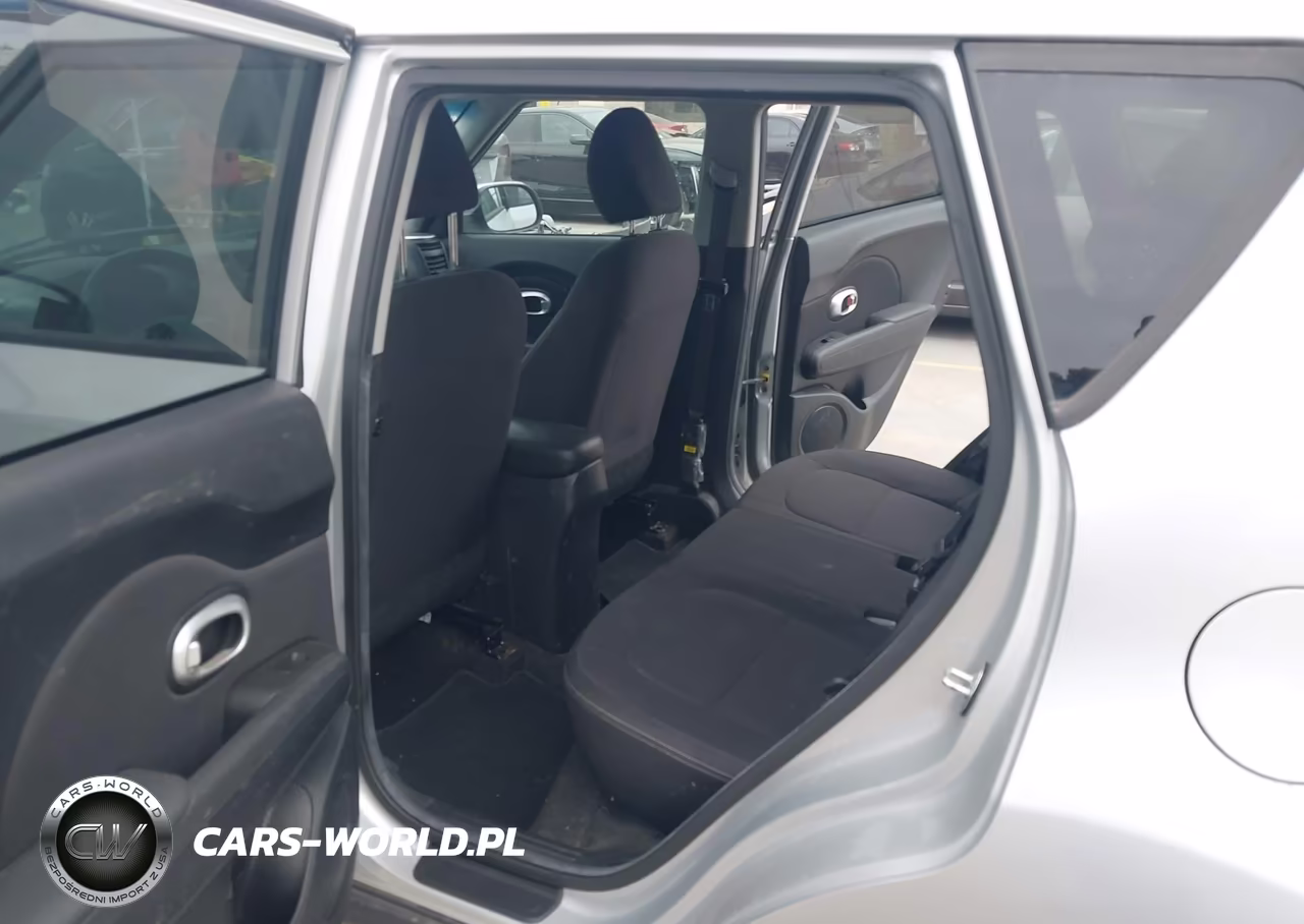 2015 Kia Soul VIN:KNDJN2A2XF7775956 - 8