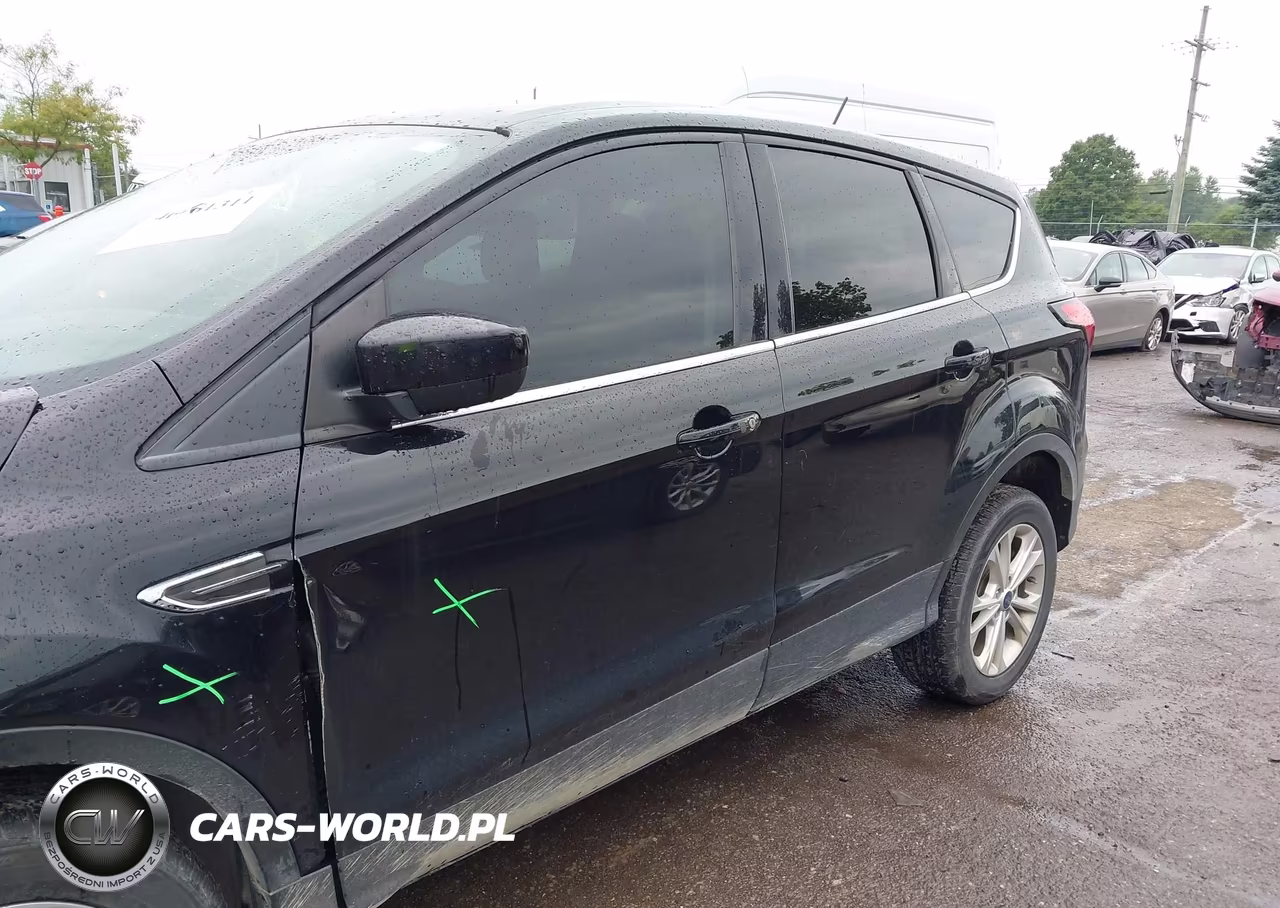 2019 Ford Escape Se VIN:1FMCU9GD1KUA45826 - 17