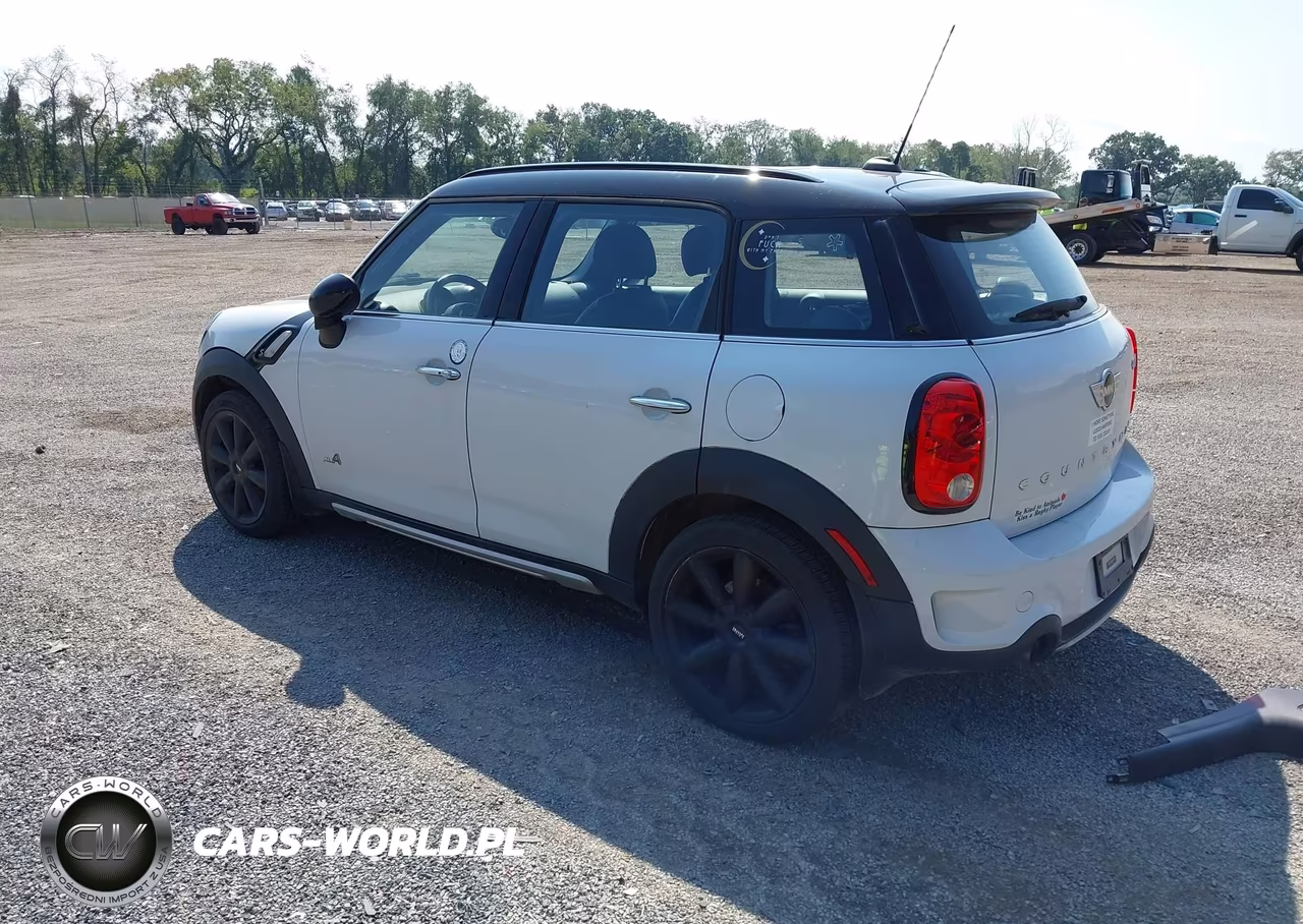 2015 Mini Countryman Cooper S VIN:WMWZC5C51FWT38030 - 3