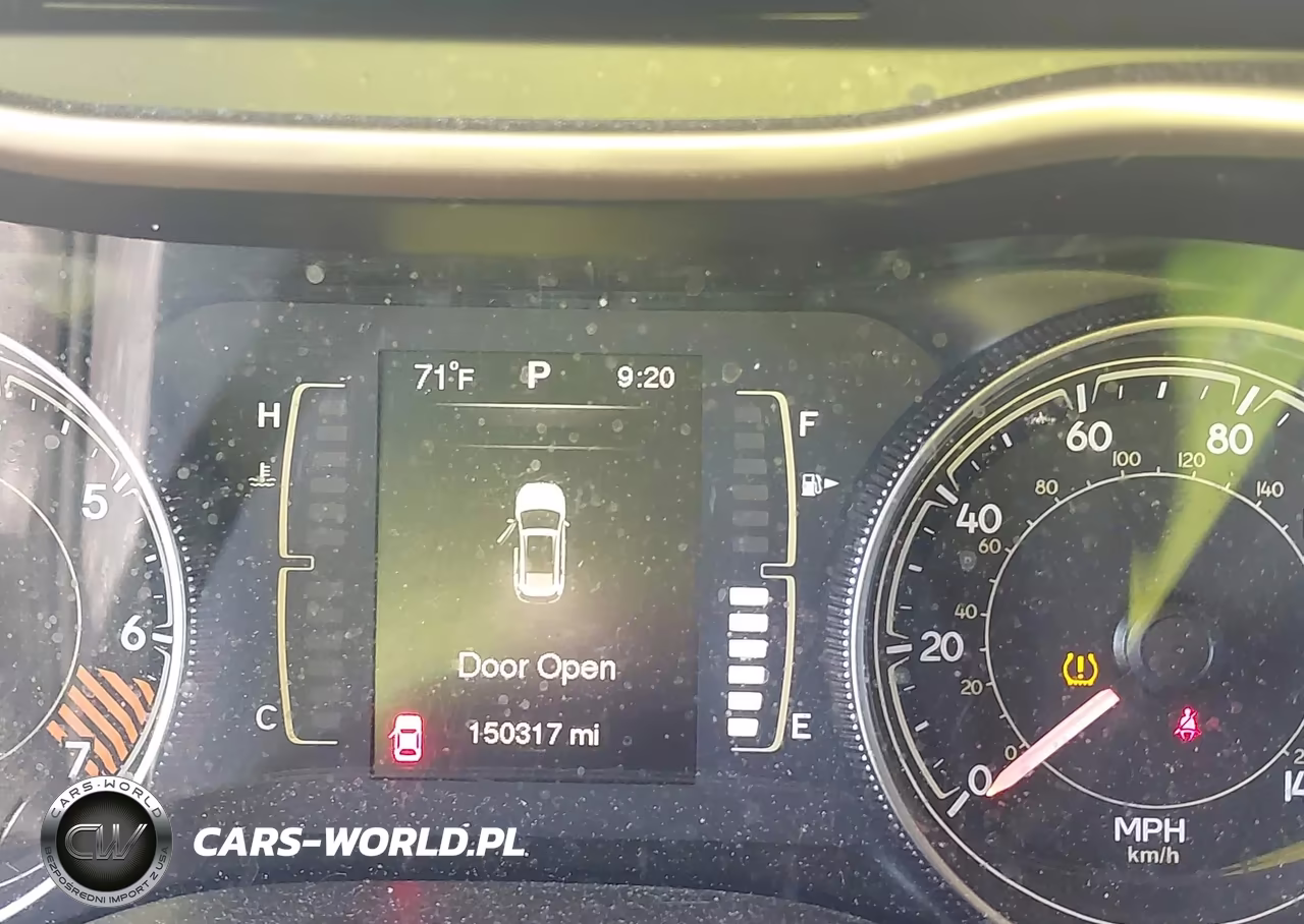 2014 Jeep Cherokee Latitude VIN:1C4PJMCB9EW140827 - 7