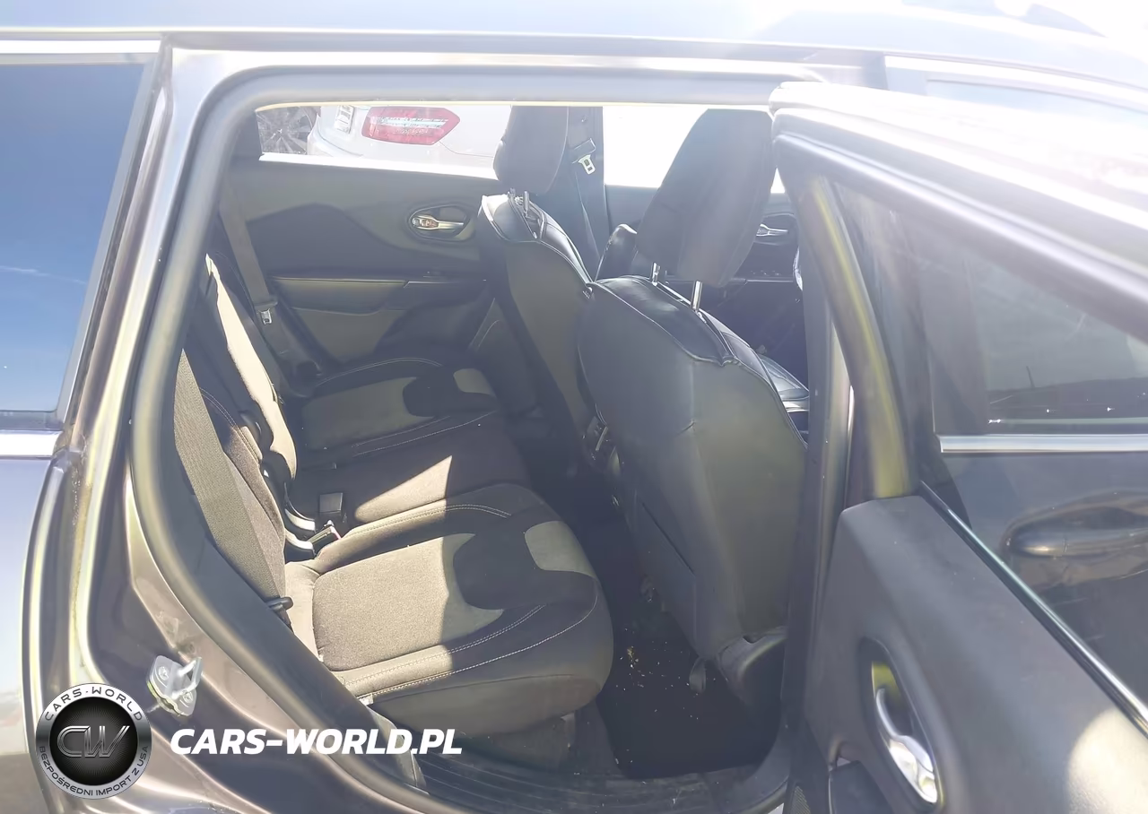 2014 Jeep Cherokee Latitude VIN:1C4PJMCB9EW140827 - 8