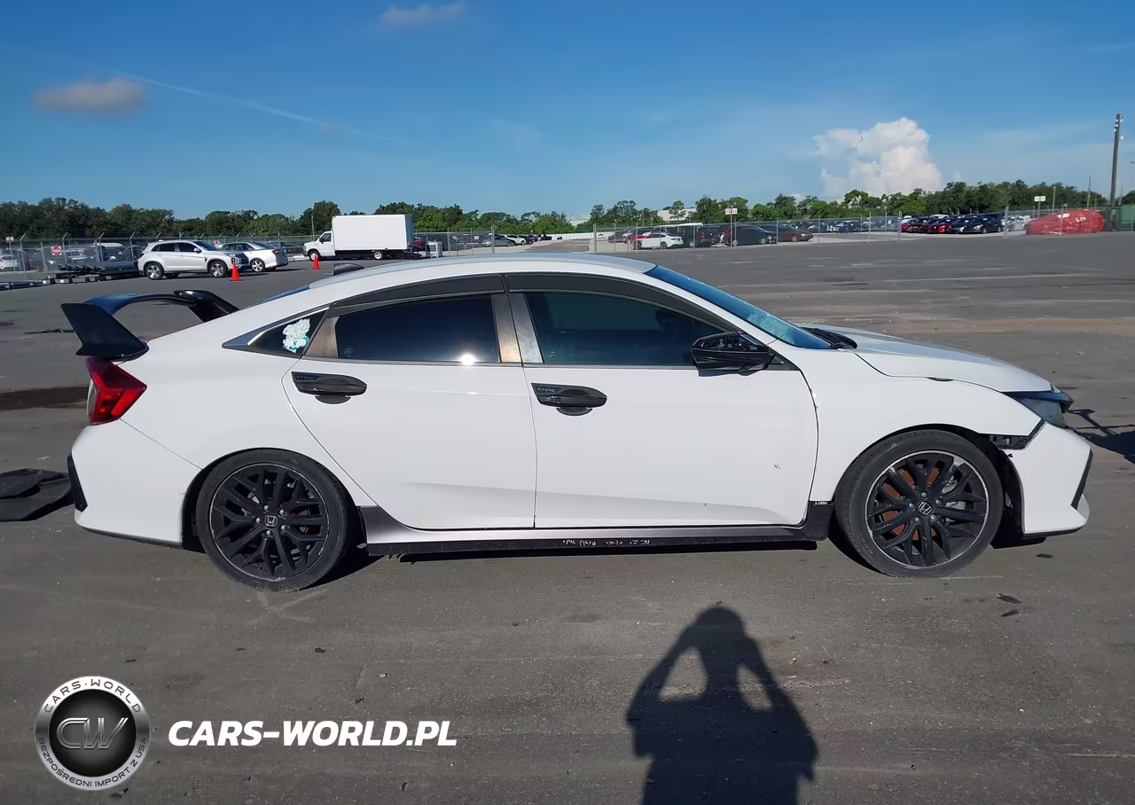 2019 Honda Civic Sport VIN:19XFC2E86KE004477 - 13