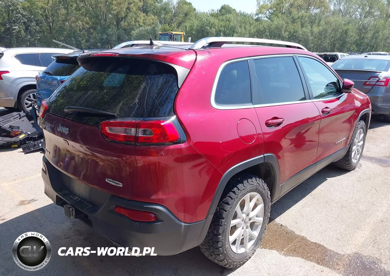 2016 Jeep Cherokee Latitude VIN:1C4PJMCSXGW262812 - 4