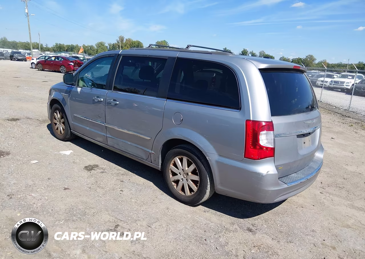 2015 Chrysler Town & Country Touring VIN:2C4RC1BG3FR644363 - 3