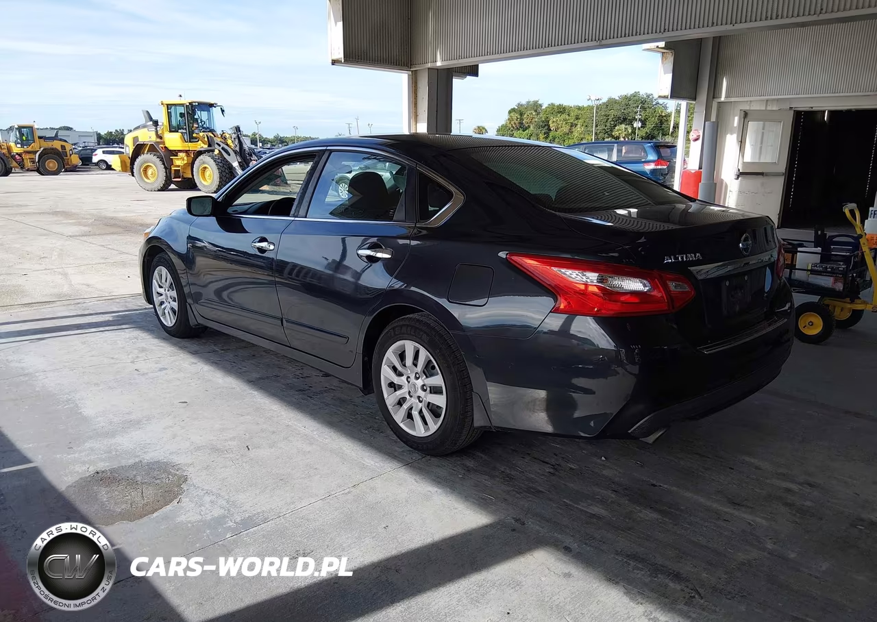 2017 Nissan Altima 2.5 S VIN:1N4AL3AP9HC130769 - 3