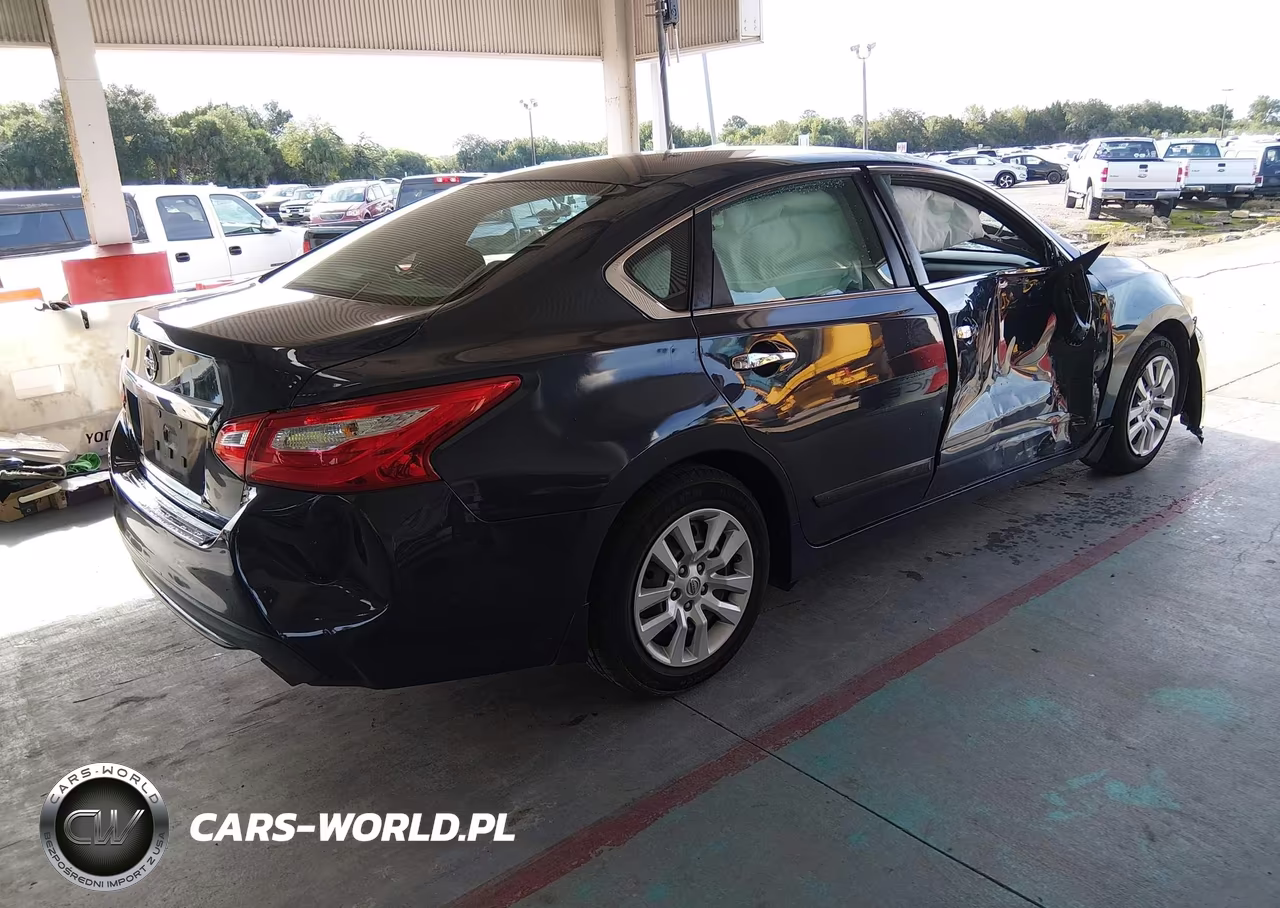 2017 Nissan Altima 2.5 S VIN:1N4AL3AP9HC130769 - 4
