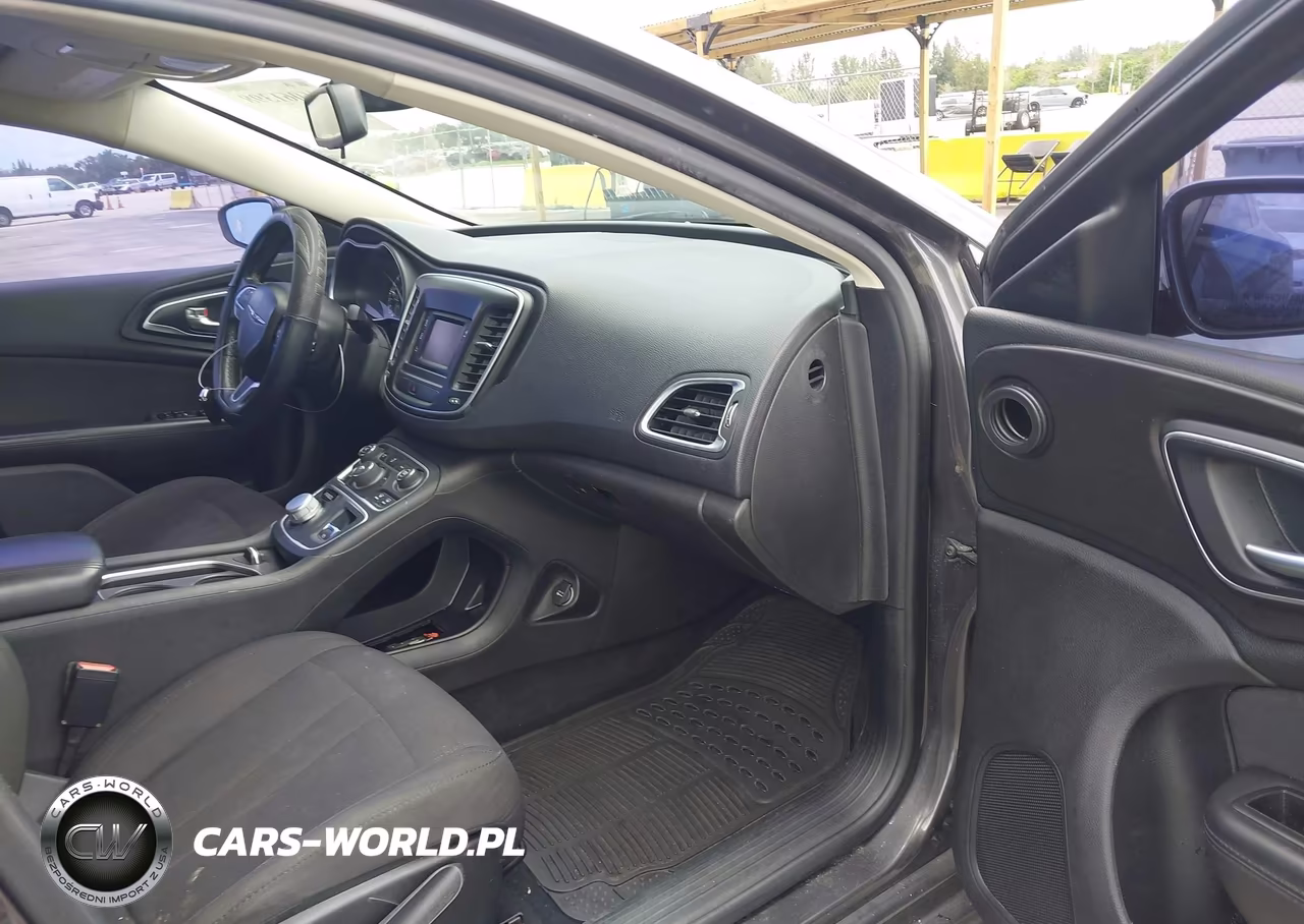 2015 Chrysler 200 Limited VIN:1C3CCCAB9FN602241 - 5