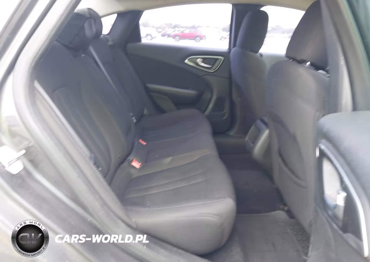 2015 Chrysler 200 Limited VIN:1C3CCCAB9FN602241 - 8