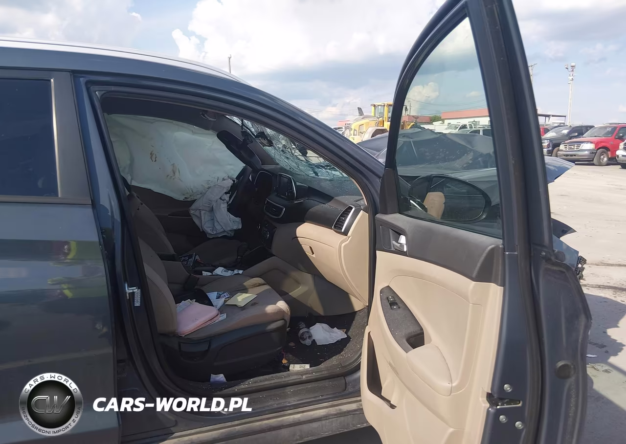 2020 Hyundai Tucson Value VIN:KM8J33A41LU258857 - 5