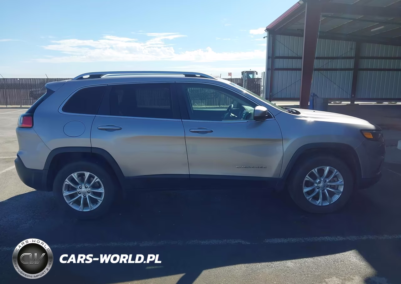 2019 Jeep Cherokee Latitude 4X4 VIN:1C4PJMCB9KD449429 - 15