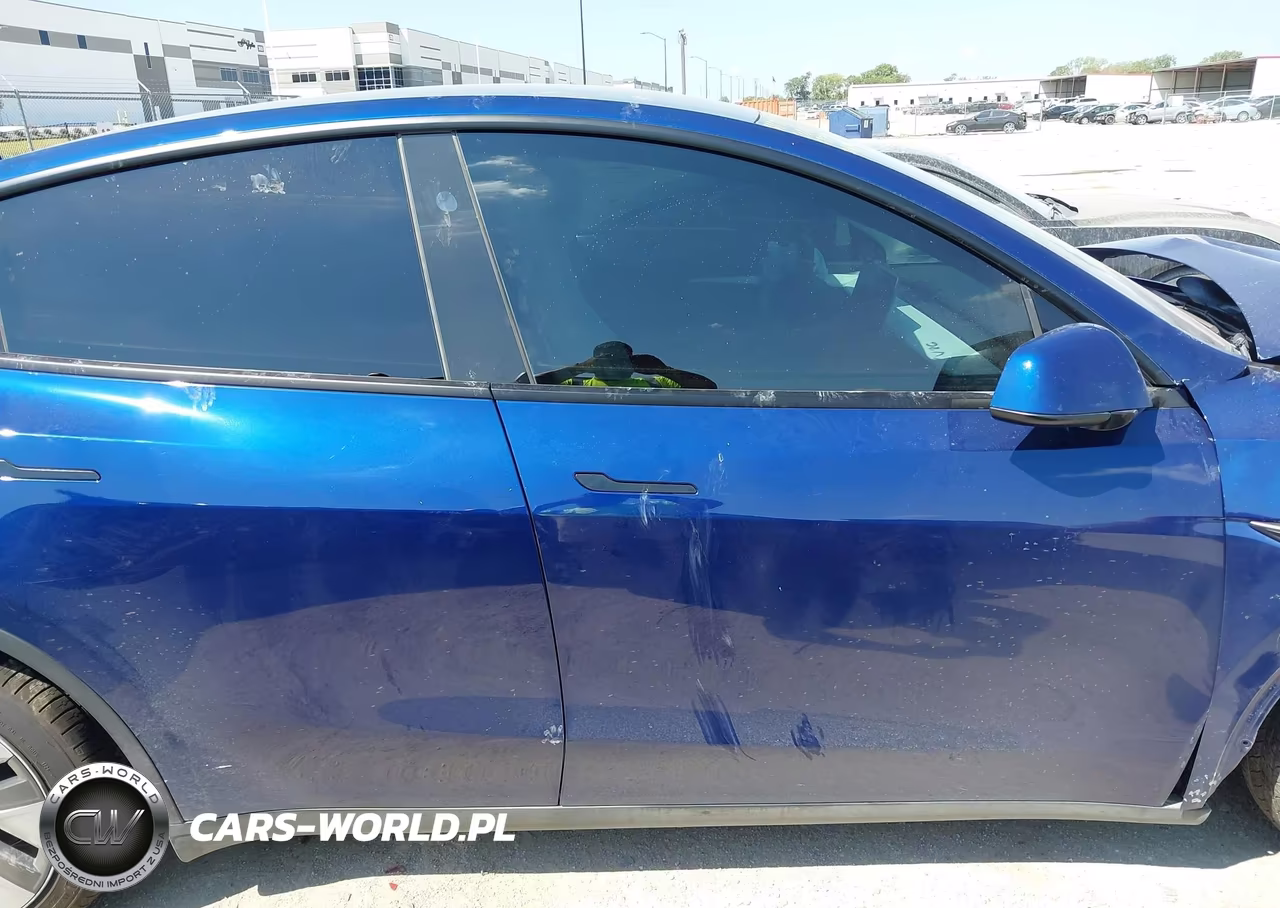 2024 Tesla Model Y Long Range Single Motor Rear-Wheel Drive-Rwd VIN:7SAYGDED7RF091061 - 12